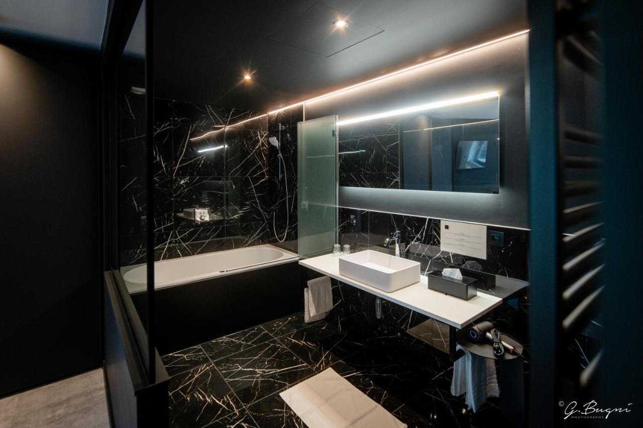 Les Thermes De Spa By La Cour De La Reine Hotel, Suites & Acces Gratuit Au Centre Thermal ภายนอก รูปภาพ